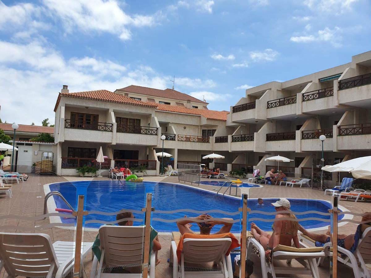 Spectacular Renovated Apartment, 5 Min To Camison Beach, With Aircon Arona  Ngoại thất bức ảnh