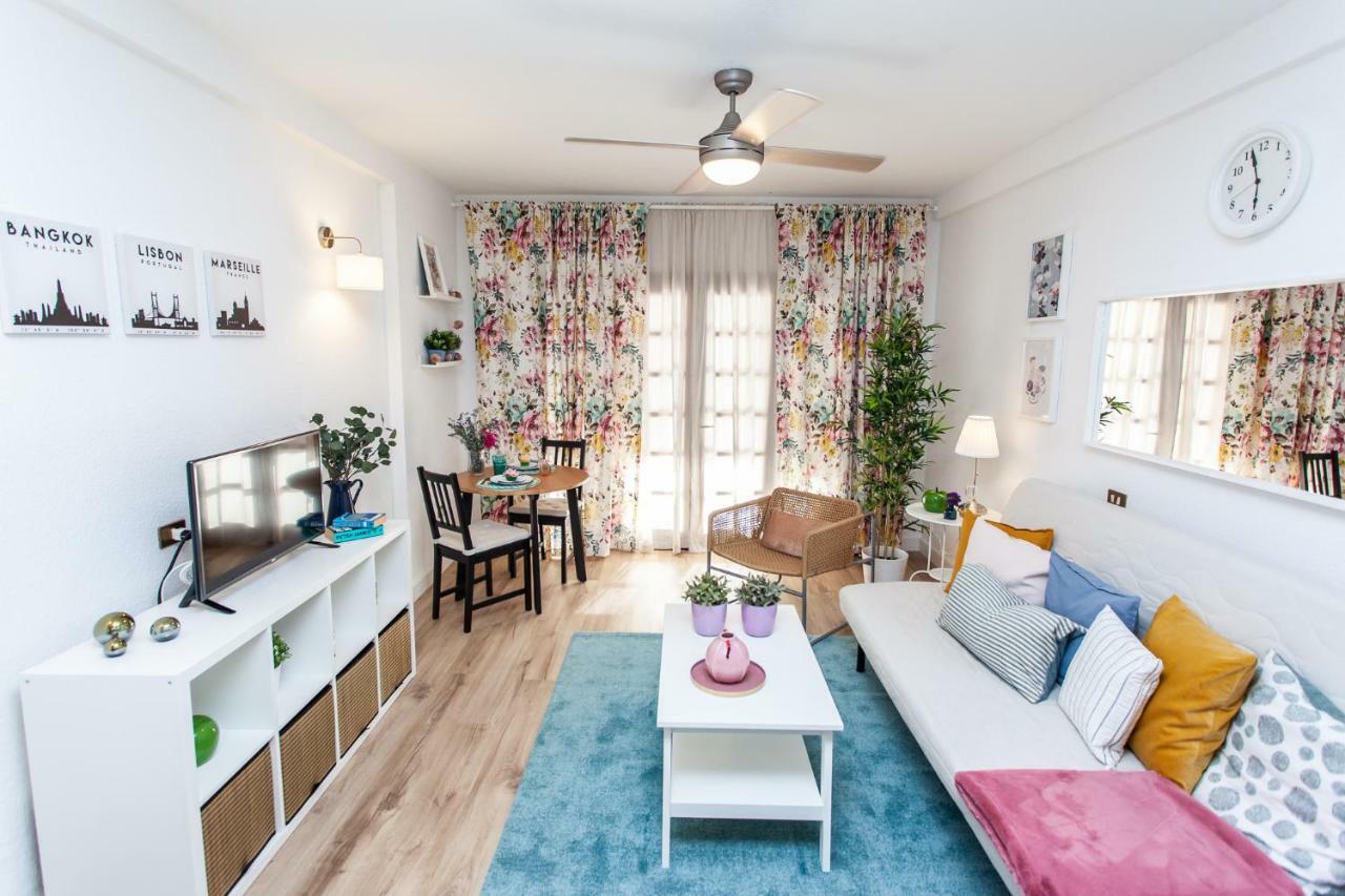 Spectacular Renovated Apartment, 5 Min To Camison Beach, With Aircon Arona  Ngoại thất bức ảnh