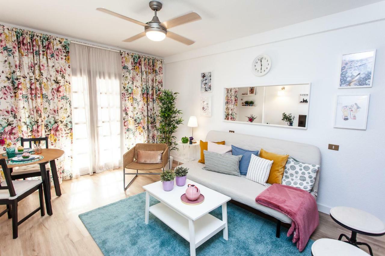 Spectacular Renovated Apartment, 5 Min To Camison Beach, With Aircon Arona  Ngoại thất bức ảnh