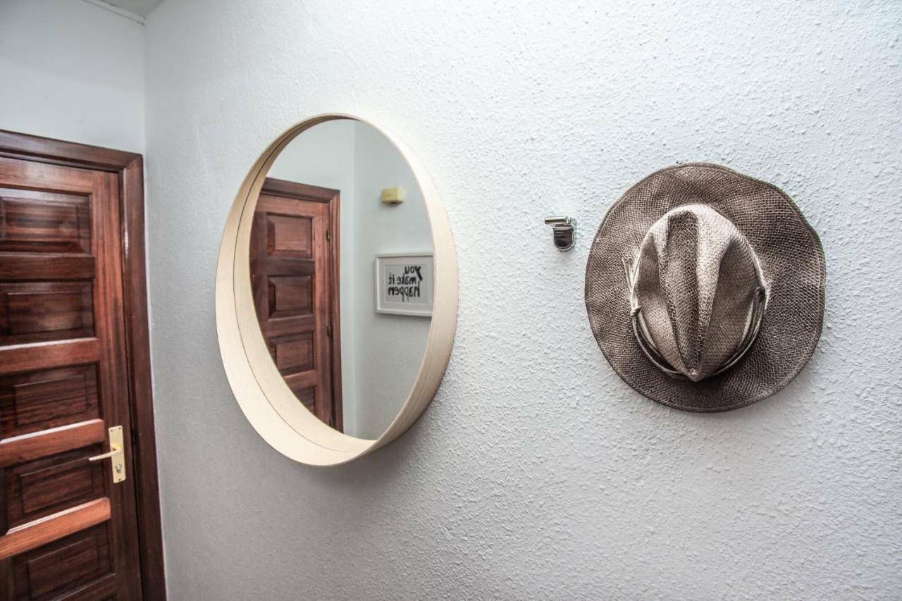 Spectacular Renovated Apartment, 5 Min To Camison Beach, With Aircon Arona  Ngoại thất bức ảnh
