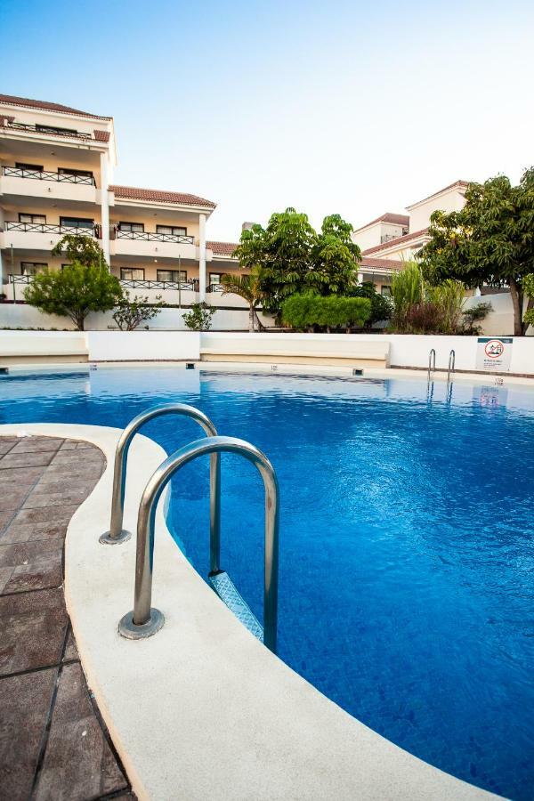 Spectacular Renovated Apartment, 5 Min To Camison Beach, With Aircon Arona  Ngoại thất bức ảnh