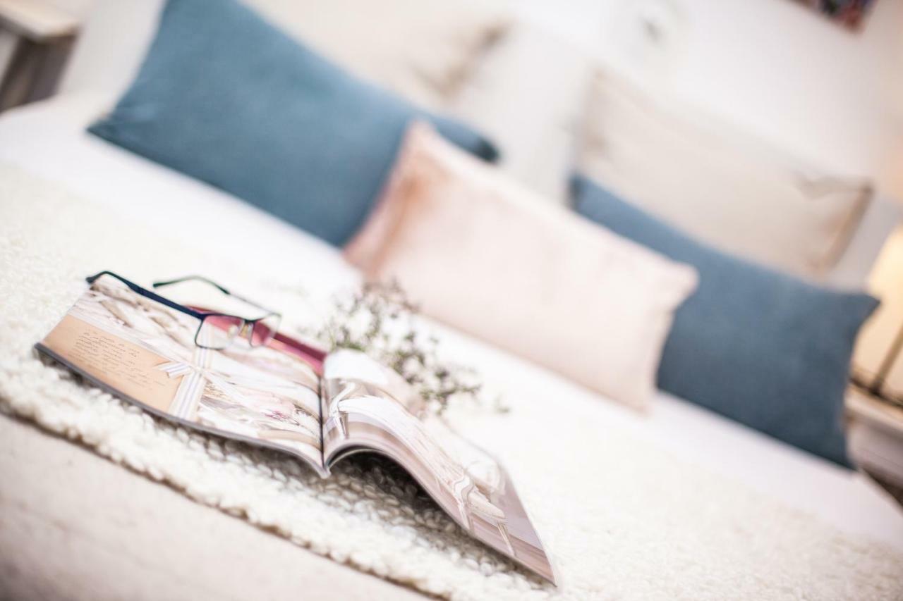 Spectacular Renovated Apartment, 5 Min To Camison Beach, With Aircon Arona  Ngoại thất bức ảnh