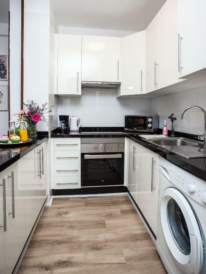 Spectacular Renovated Apartment, 5 Min To Camison Beach, With Aircon Arona  Ngoại thất bức ảnh