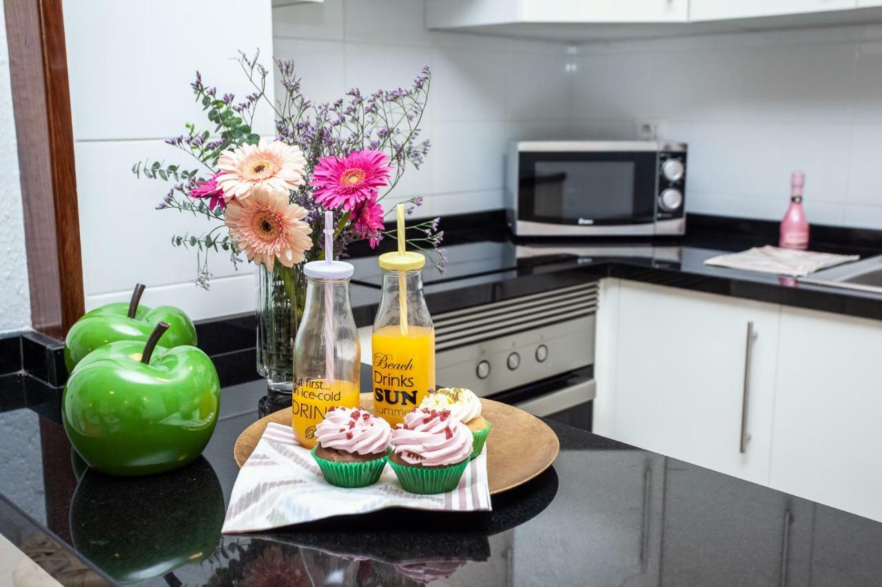 Spectacular Renovated Apartment, 5 Min To Camison Beach, With Aircon Arona  Ngoại thất bức ảnh